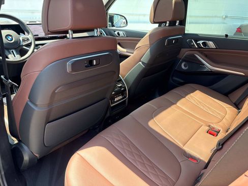 Used 2025 BMW X5 M60i image 13