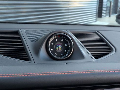 New 2026 Porsche Macan image 22