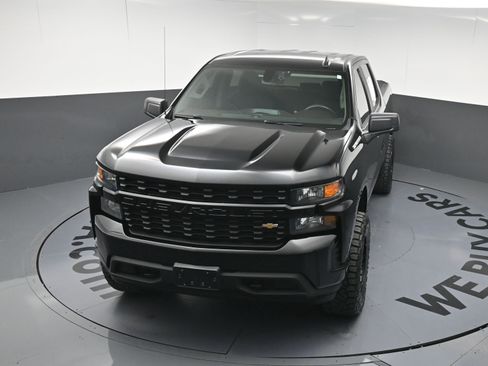 Certified 2021 Chevrolet Silverado 1500 Custom image 30