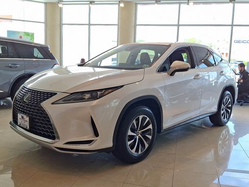 Used 2022 Lexus RX 350 AWD image 2