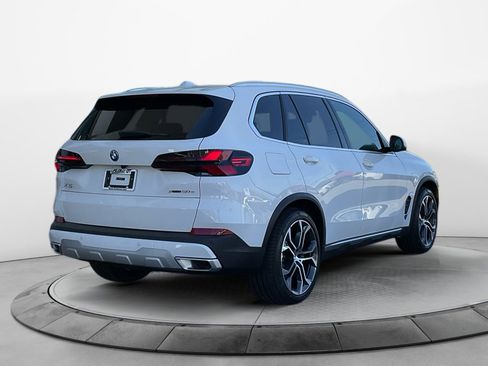 New 2026 BMW X5 xDrive50e AWD/4WD image 7