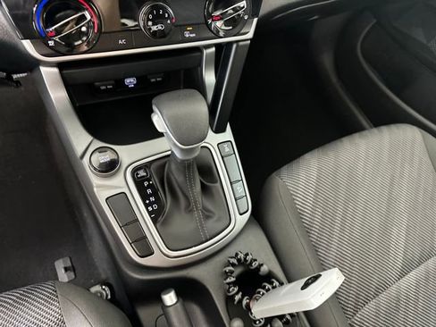 Used 2023 Kia Seltos LX image 20