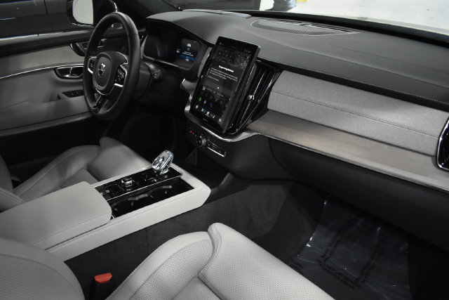 Used 2026 Volvo XC90 B6 Ultra w/ Lounge Package AWD/4WD image 26
