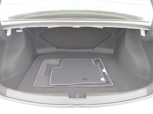 Used 2018 Acura ILX w/ Premium Package image 12