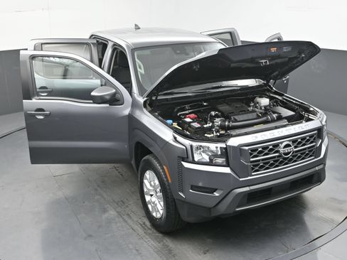 Used 2023 Nissan Frontier SV RWD image 34
