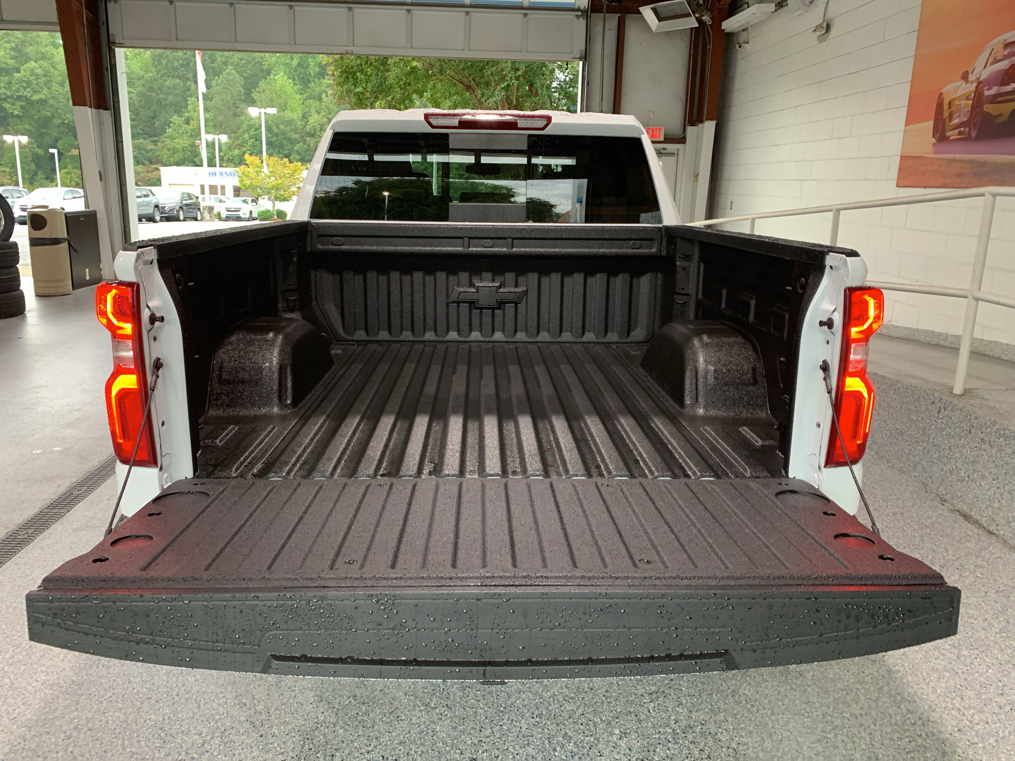 New 2026 Chevrolet Silverado 1500 RST w/ RST All Star Premium Package AWD/4WD image 11