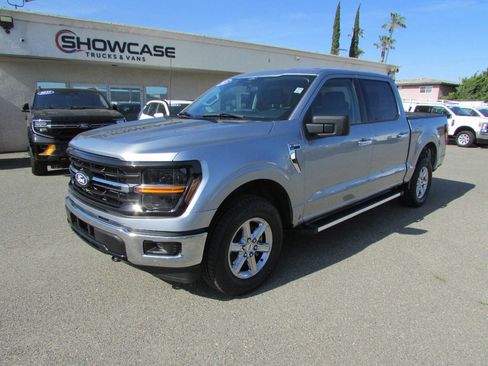 Used 2025 Ford F150 XLT w/ Equipment Group 301A Standard AWD/4WD image 4