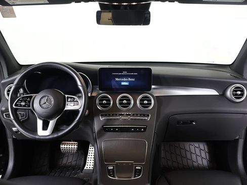 Used 2022 Mercedes-Benz GLC 300 4MATIC image 10