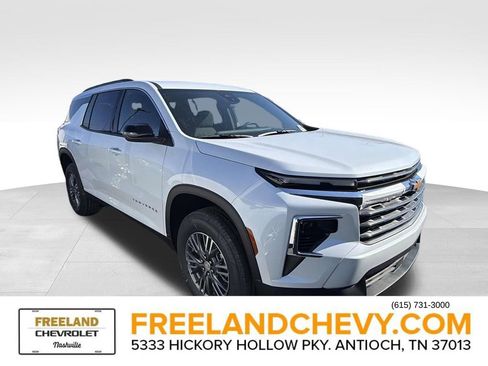 New 2026 Chevrolet Traverse LT w/ LPO, Floor Liner Package image 1