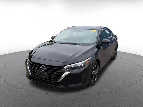 Used 2025 Nissan Sentra SV FWD image 7