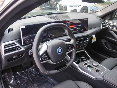 New 2026 BMW i4 eDrive40 w/ Parking Assistance Package image 17