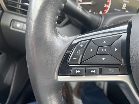 Used 2022 Nissan Altima 2.5 SV w/ SV Premium Package FWD image 15