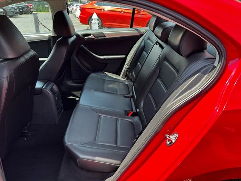 Used 2015 Volkswagen Jetta SE FWD image 18