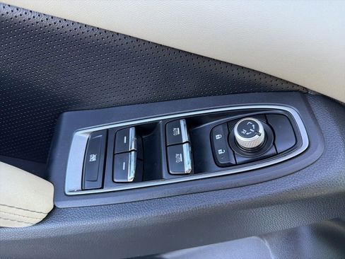 Used 2022 Subaru Ascent Limited w/ Technology Package image 25