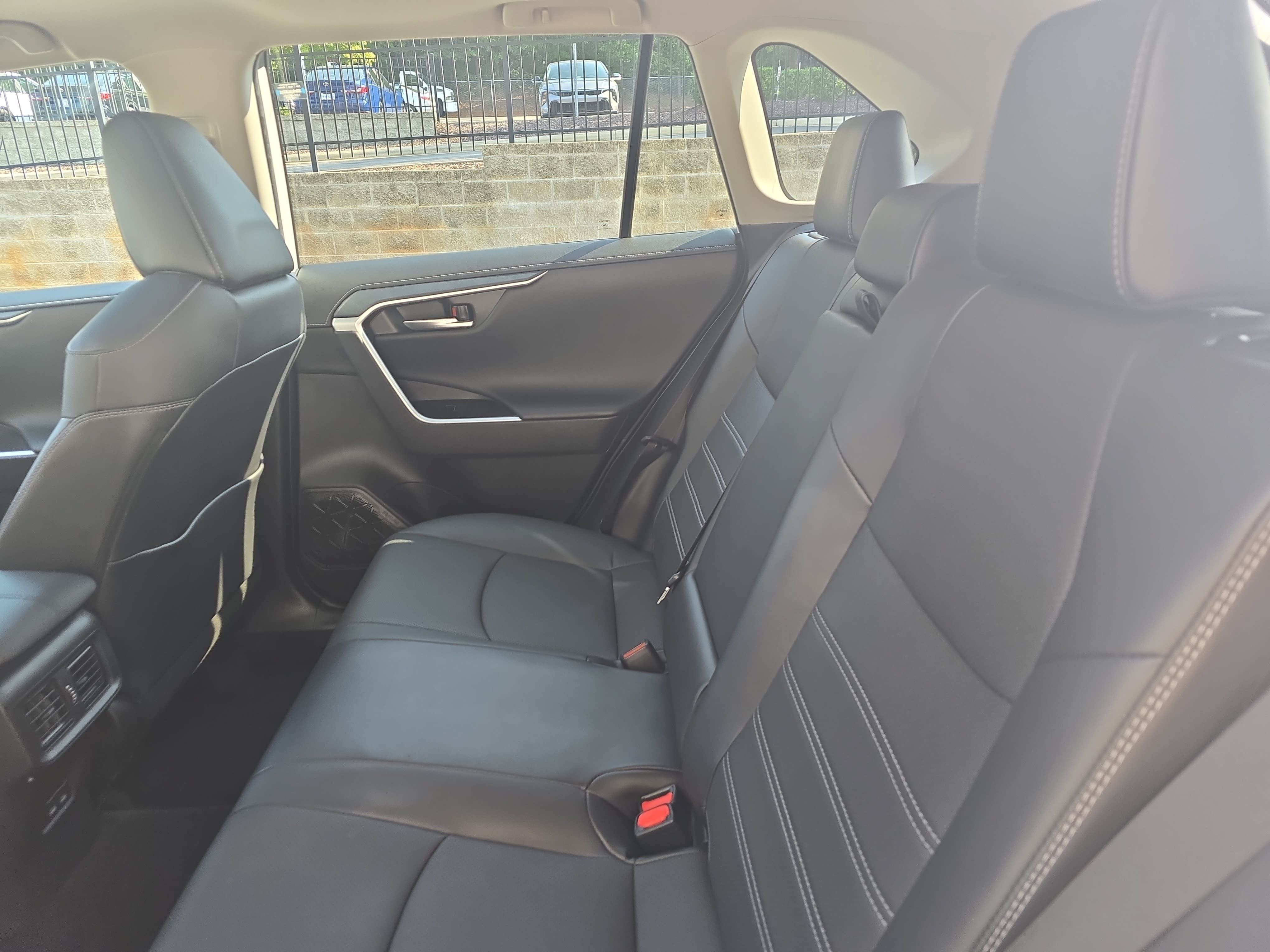 Used 2023 Toyota RAV4 Limited FWD image 14