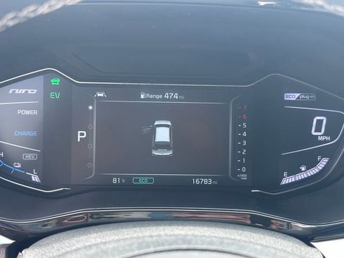 Certified 2022 Kia Niro EX FWD image 14