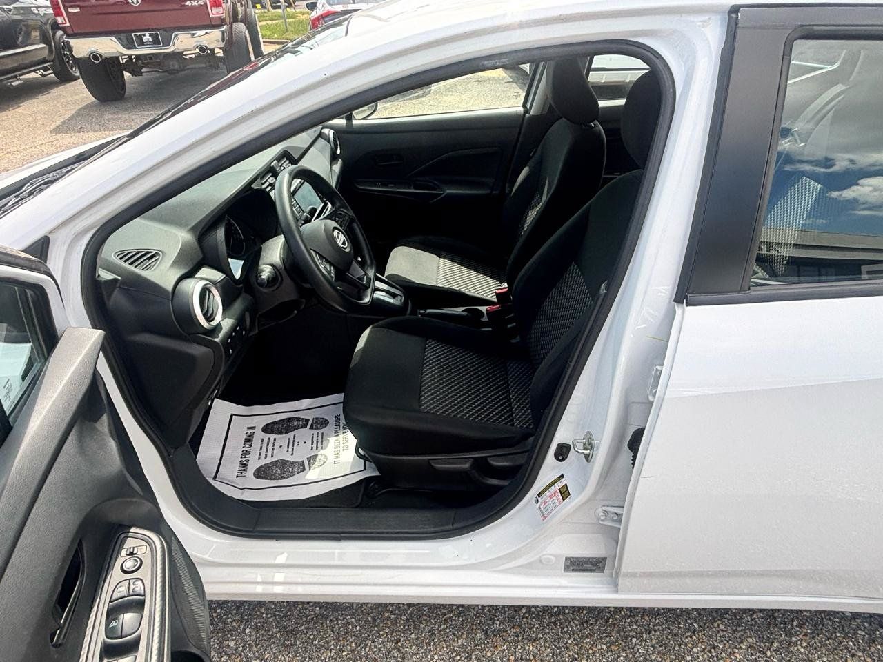 Used 2023 Nissan Versa S FWD image 36
