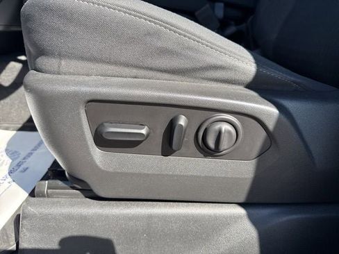 Used 2020 Chevrolet Silverado 1500 LT w/ Fleet Comfort Package image 19