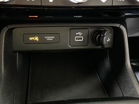 Used 2023 Honda Civic Sport image 27