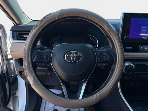 Used 2025 Toyota RAV4 XLE Premium image 26