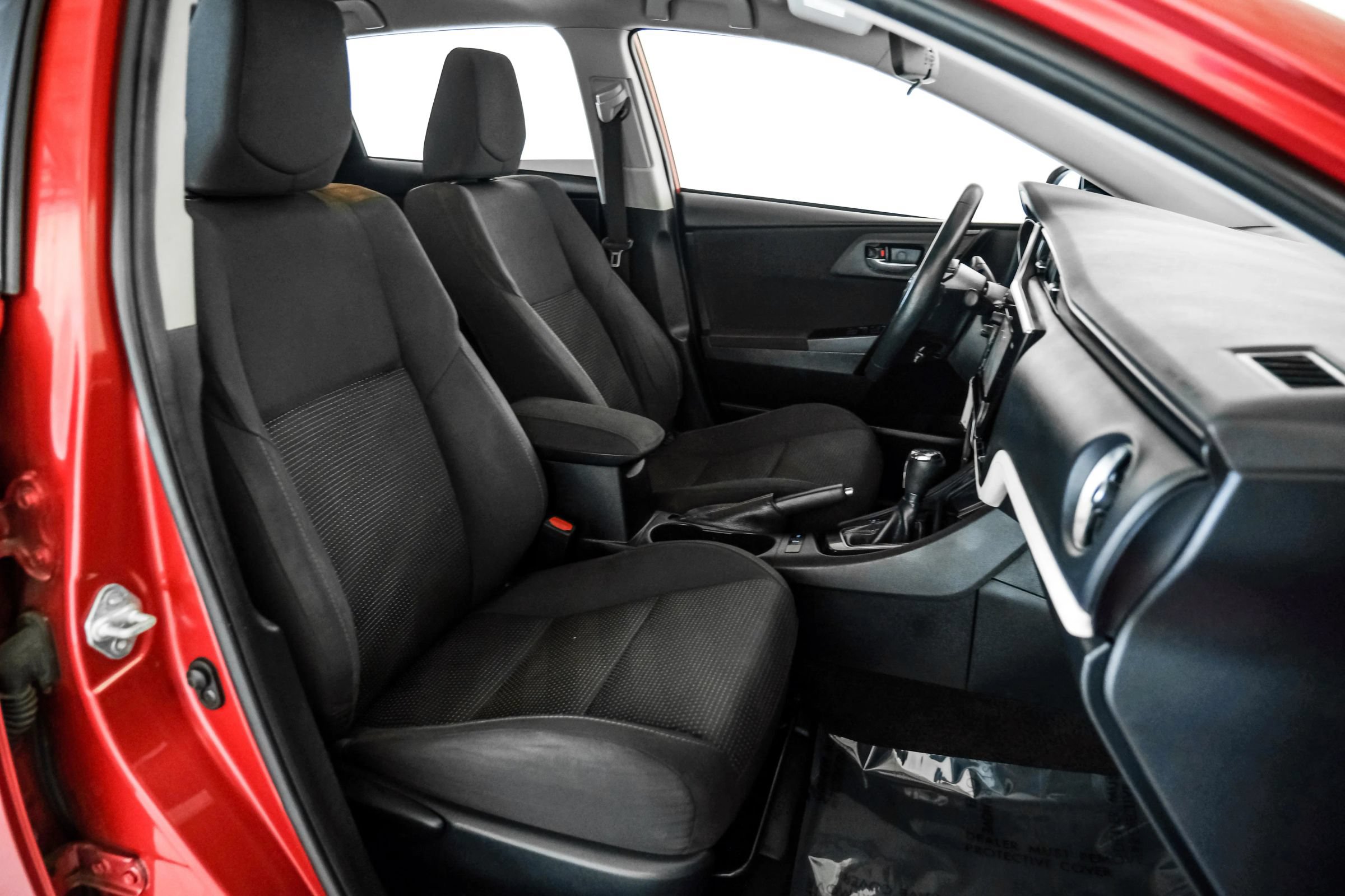 Used 2018 Toyota Corolla iM FWD image 29