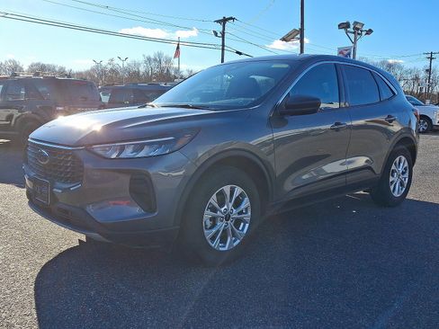 Used 2023 Ford Escape Active image 3