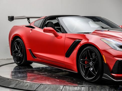 Used 2019 Chevrolet Corvette ZR1 image 35