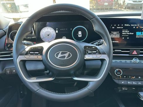 Certified 2024 Hyundai Elantra SEL w/ Convenience Package image 12