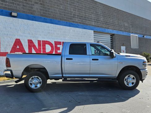 New 2026 RAM 2500 Tradesman AWD/4WD image 8