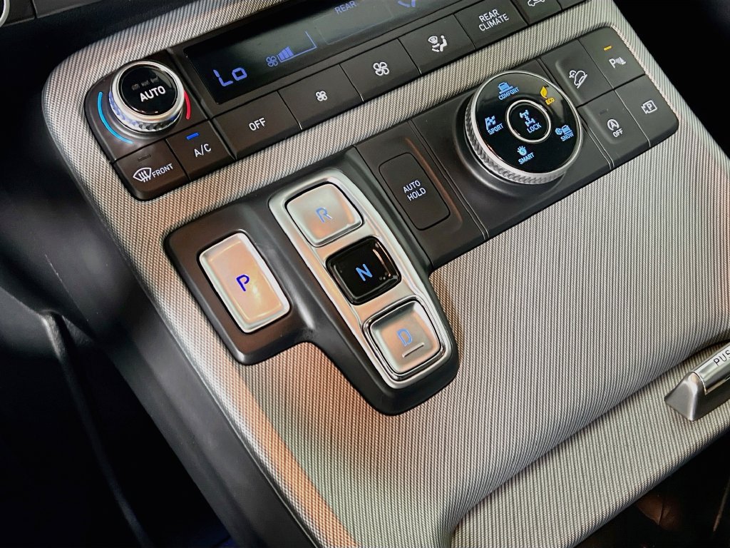 Used 2025 Hyundai Palisade SE AWD/4WD image 15