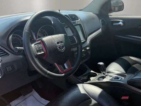 Used 2017 Dodge Journey Crossroad FWD image 10