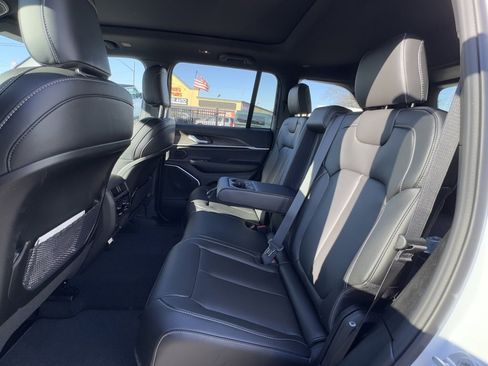 New 2026 Jeep Grand Cherokee Limited w/ Limited Altitude Package image 14