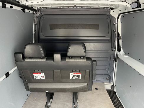 Used 2015 Mercedes-Benz Sprinter 2500 image 15