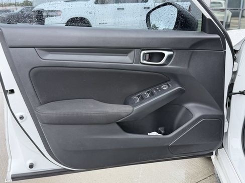 Used 2023 Honda Civic Sport image 10