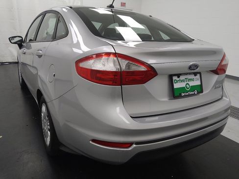 Used 2016 Ford Fiesta S FWD image 5