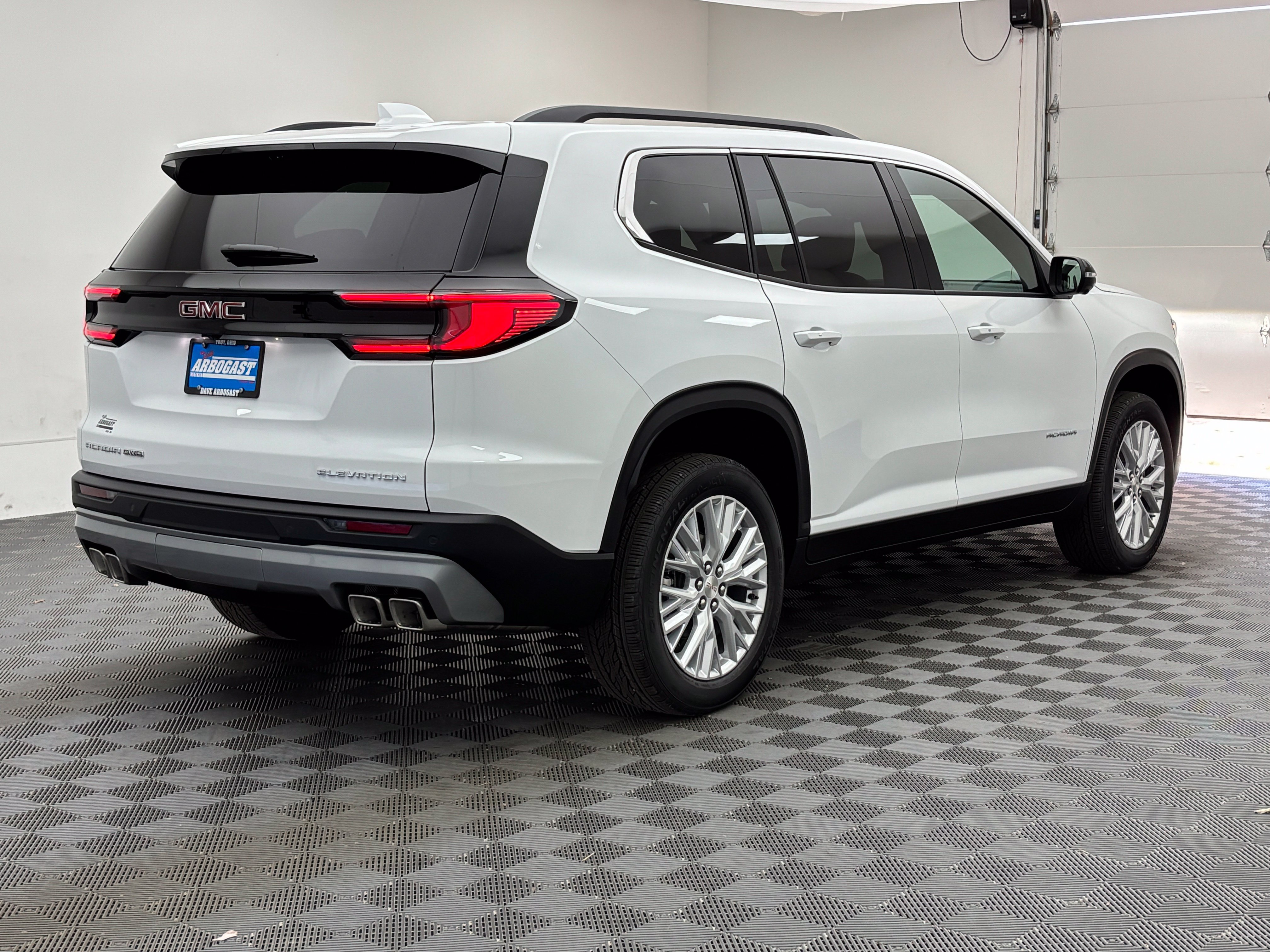 New 2027 GMC Acadia Elevation w/ Elevation Premium Package AWD/4WD image 10