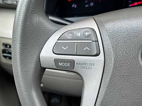 Used 2011 Toyota Camry LE image 23