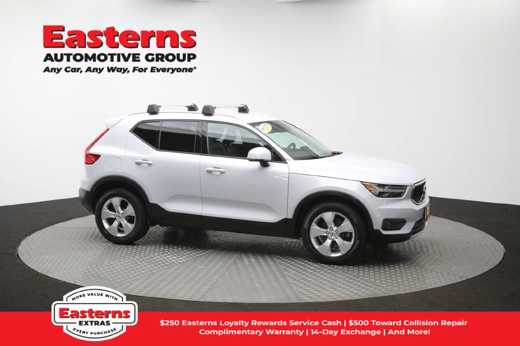 Used 2021 Volvo XC40 T4 Momentum FWD image 46