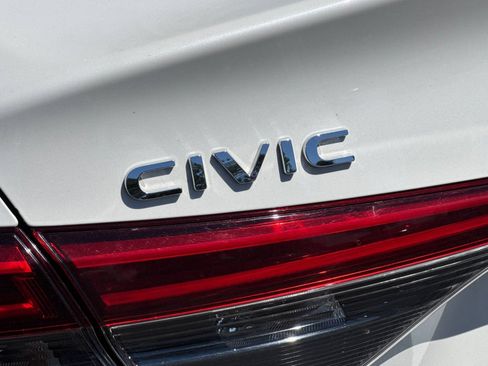 Used 2024 Honda Civic Sport image 30