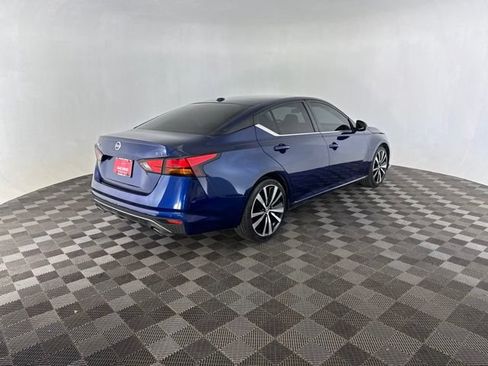 Used 2021 Nissan Altima 2.5 SR FWD image 5