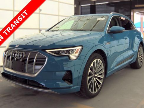 Used 2019 Audi e-tron Prestige w/ Prestige Package AWD/4WD image 1