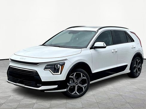 Used 2023 Kia Niro EX Touring image 1