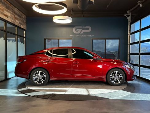 Used 2022 Nissan Sentra SV w/ All-Weather Package FWD image 2