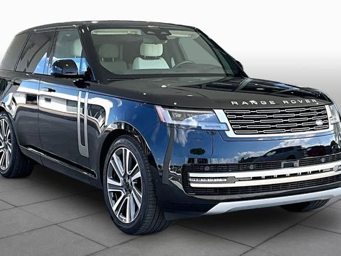 Used 2026 Land Rover Range Rover SE AWD/4WD image 2
