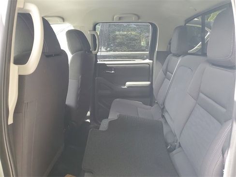 Certified 2023 Nissan Frontier SV w/ SV Convenience Package image 11
