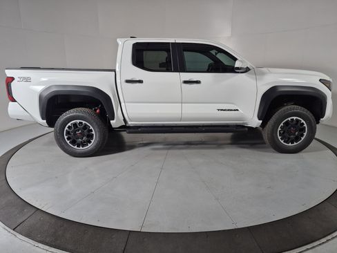 New 2026 Toyota Tacoma SR5 AWD/4WD image 5