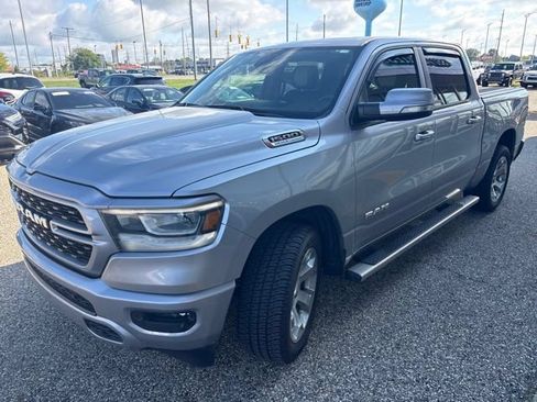 Used 2022 RAM 1500 Big Horn AWD/4WD image 4