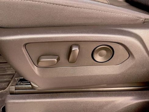 Used 2025 GMC Sierra 1500 Elevation w/ Preferred Package image 12