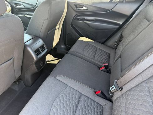 Used 2018 Chevrolet Equinox LT AWD/4WD image 15