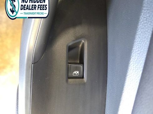 Used 2019 Volkswagen Jetta SE FWD image 24